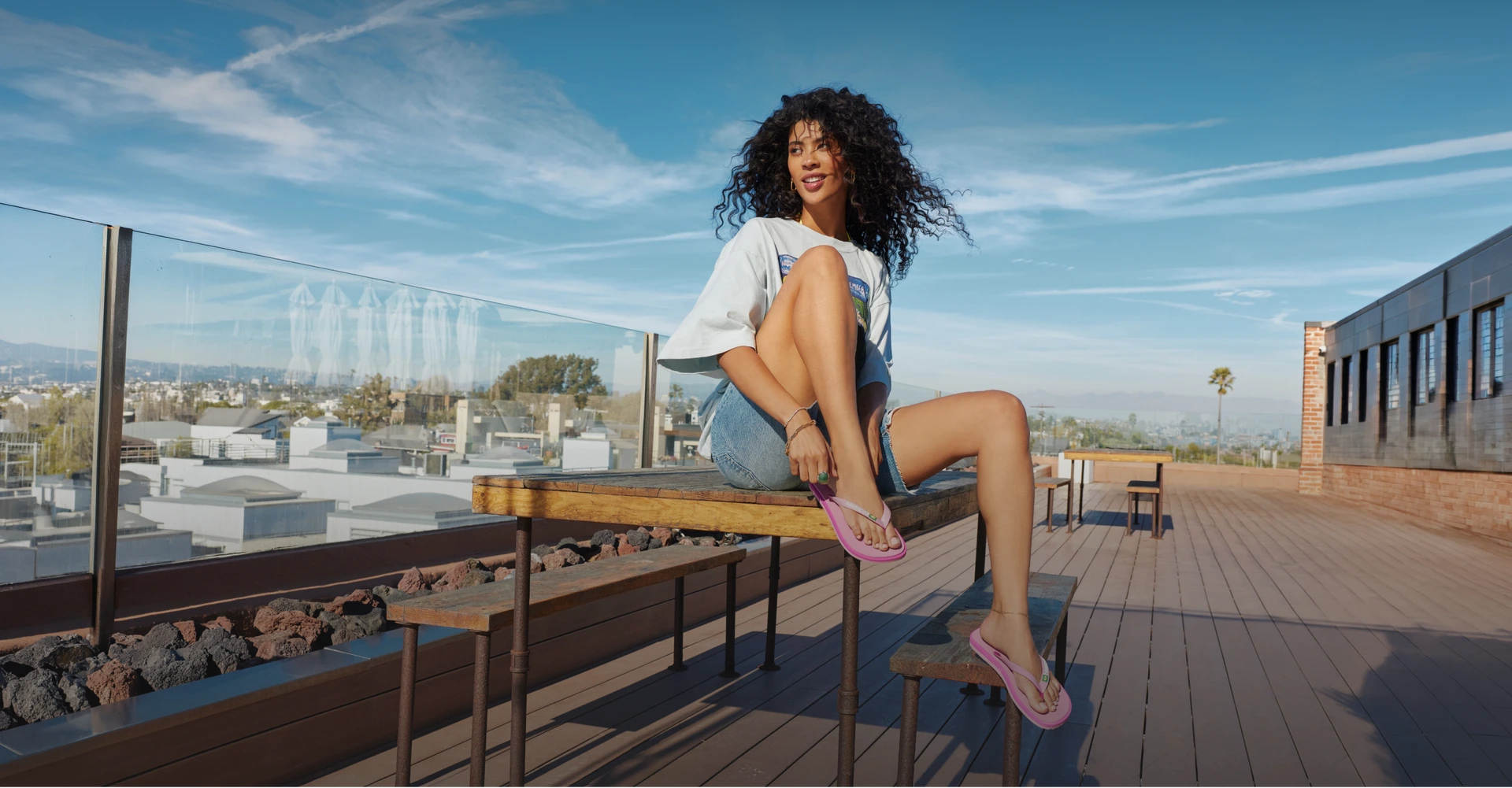 Step Into the Global Icon